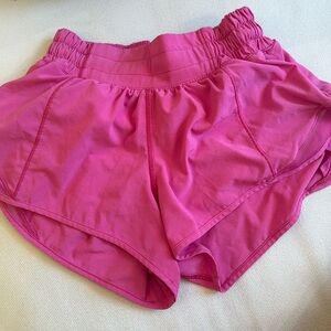 Lululemon 2.5 hottie hot shorts size O